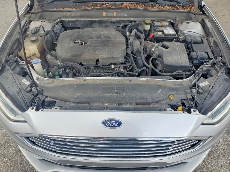 Photo 11 from auction – 2017 FORD FUSION with VIN 3FA6P0HD7HR142652