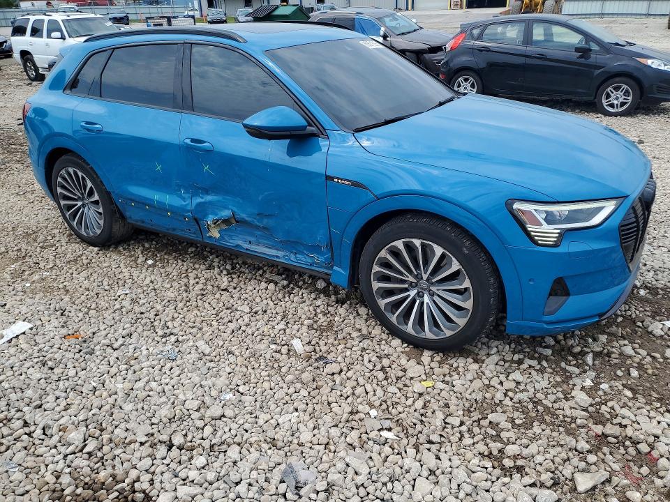صورة رقم 4 من المزاد - 2019 AUDI E-TRON مع VIN WA1VABGE2KB012474
