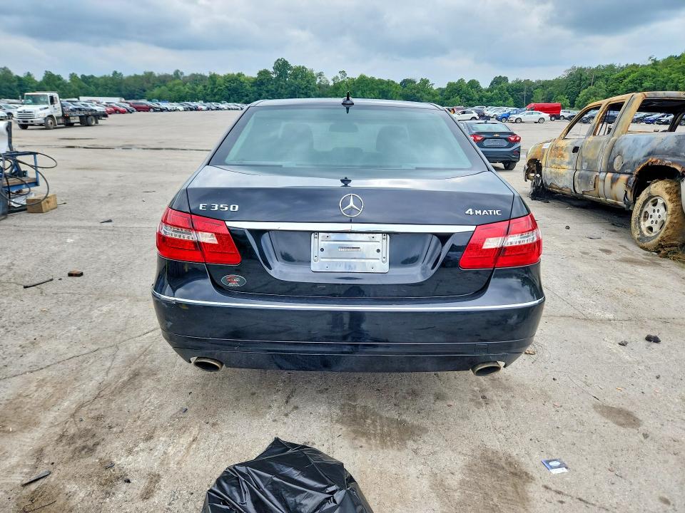 Photo 6 from auction – 2013 MERCEDES-BENZ E with VIN WDDHF8JB4DA733741