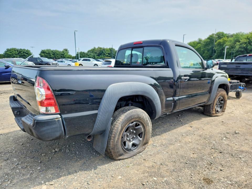 Photo 3 from auction – 2011 TOYOTA TACOMA with VIN 5TFPX4EN2BX006060