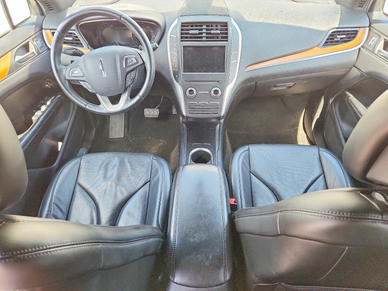 Photo 8 from auction – 2016 LINCOLN MKC with VIN 5LMCJ3D96GUJ12690