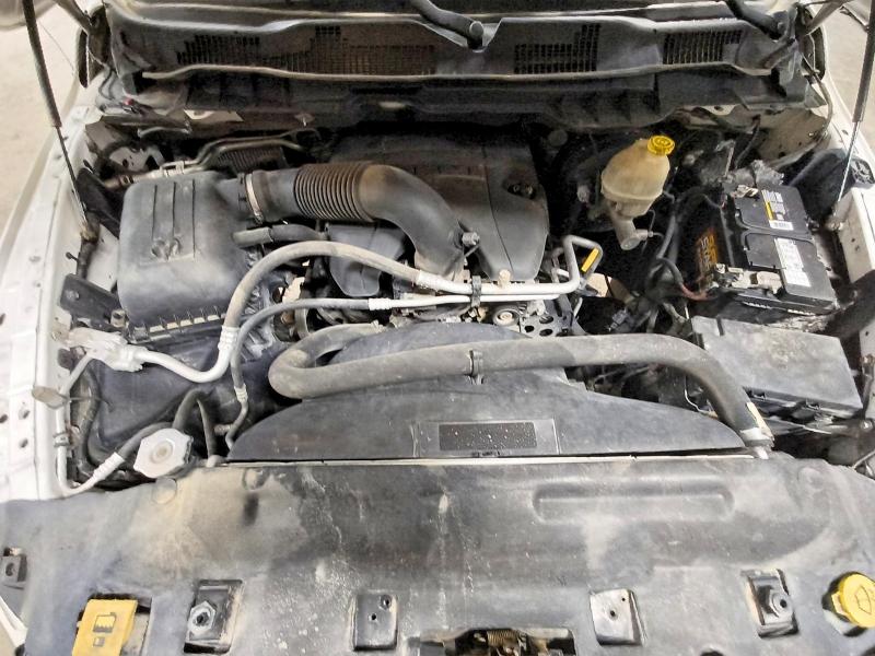 Photo 11 from auction – 2015 RAM 1500 with VIN 1C6RR6GT8FS521570