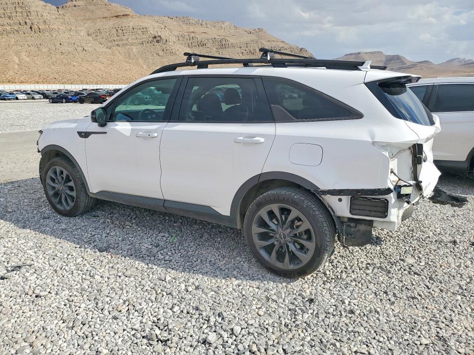 Photo 2 from auction – 2023 KIA SORENTO with VIN 5XYRHDLF9PG224055