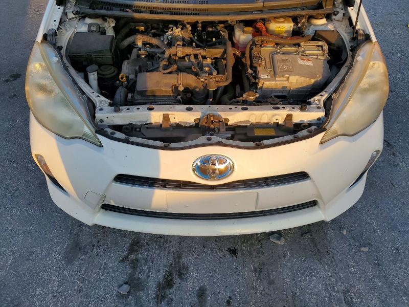 Photo 11 from auction – 2012 TOYOTA PRIUS C with VIN JTDKDTB31C1508854