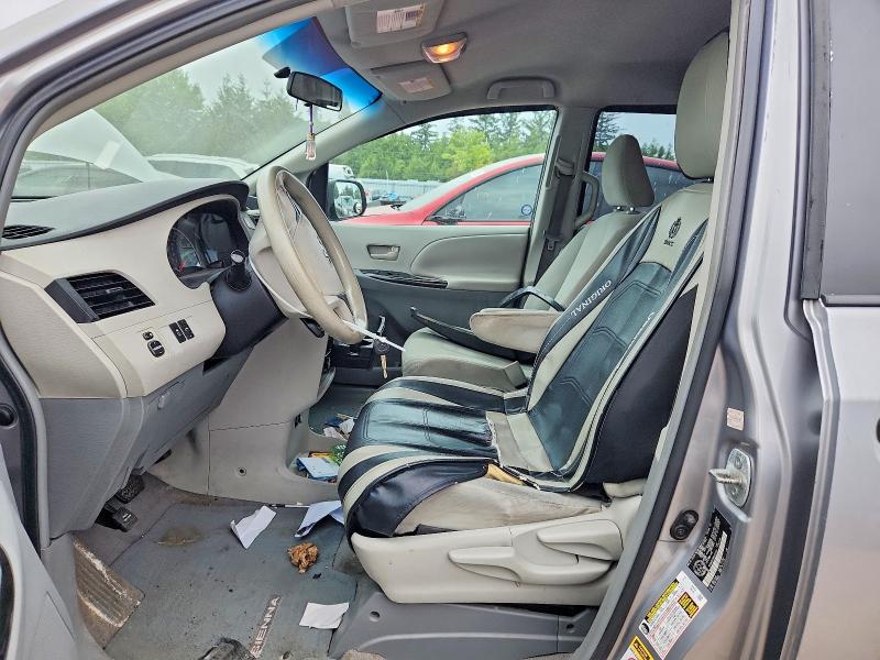 Photo 7 from auction – 2011 TOYOTA SIENNA with VIN 5TDZK3DC8BS022464