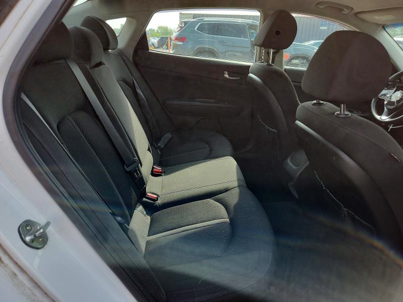 Photo 10 from auction – 2018 KIA OPTIMA with VIN 5XXGT4L37JG191421