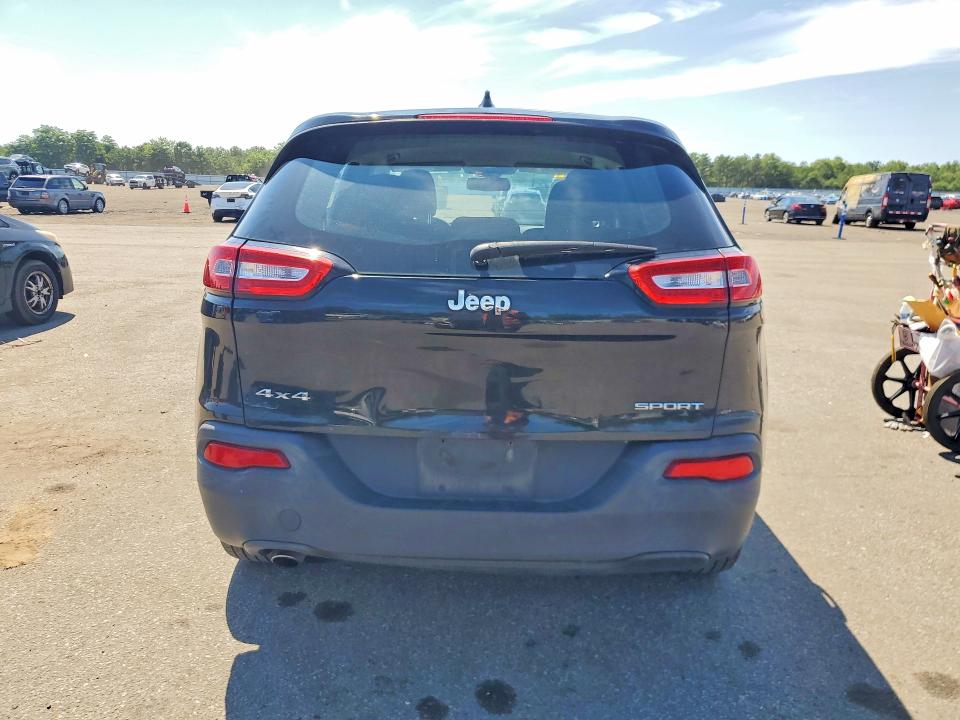 Photo 6 from auction – 2015 JEEP CHEROKEE with VIN 1C4PJMAB8FW630471