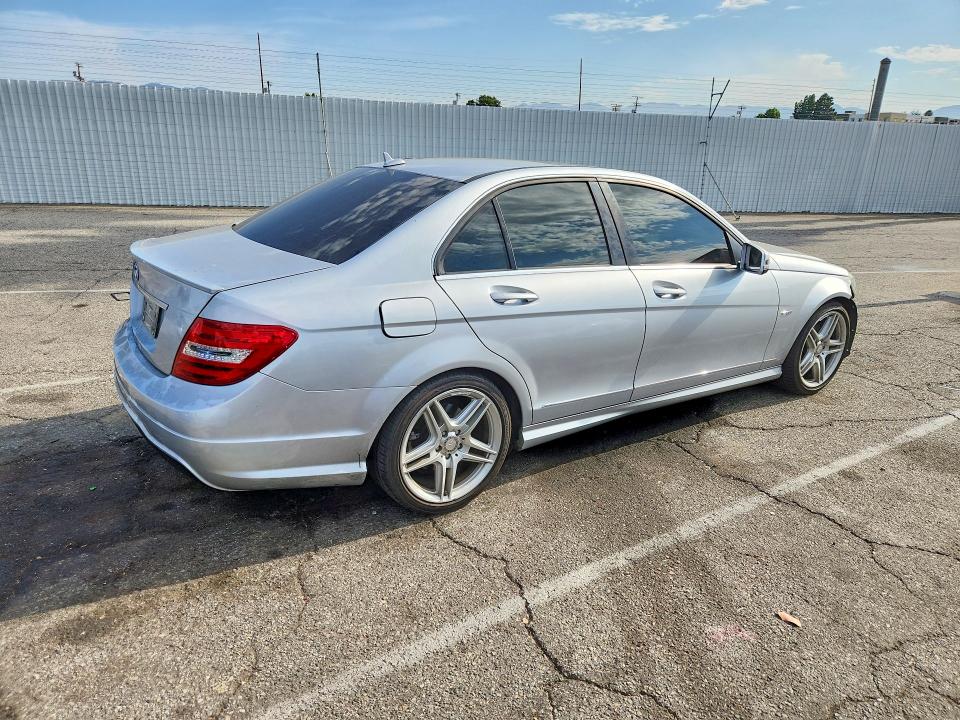 Photo 3 from auction – 2012 MERCEDES-BENZ C with VIN WDDGF4HBXCA615864