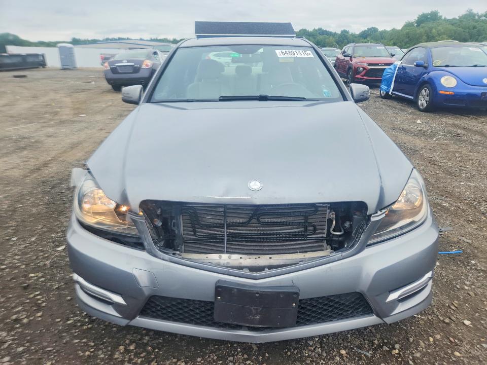 Photo 5 from auction – 2014 MERCEDES-BENZ C with VIN WDDGF4HB9EA967773