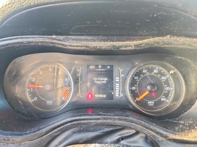 Photo 9 from auction – 2015 JEEP CHEROKEE with VIN 1C4PJLCS2FW596972
