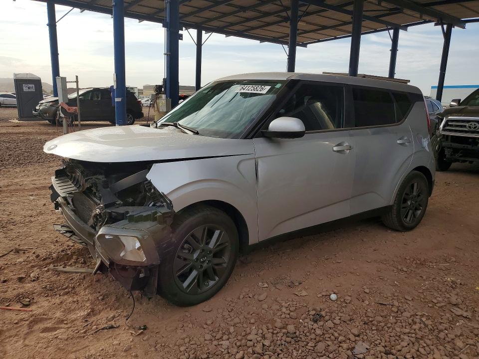 KIA SOUL 2021 with VIN KNDJ33AU3M7791376 - Photo from auction