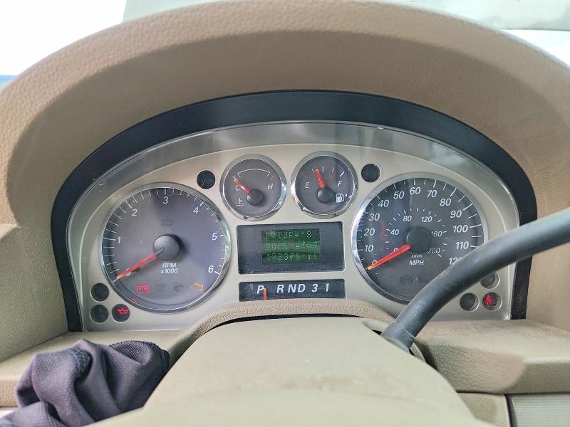Photo 9 from auction – 2005 MERCURY MONTEREY with VIN 2MRZA21265BJ06553