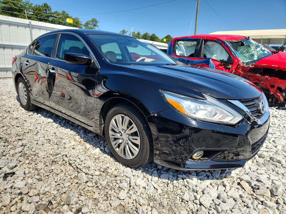 Photo 4 from auction – 2016 NISSAN ALTIMA with VIN 1N4AL3AP9GN305878