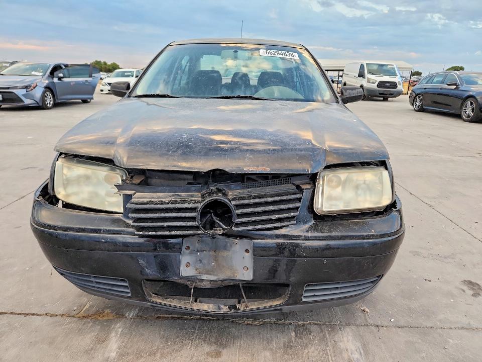 Photo 5 from auction – 2001 VOLKSWAGEN JETTA with VIN 3VWRB69M51M117496