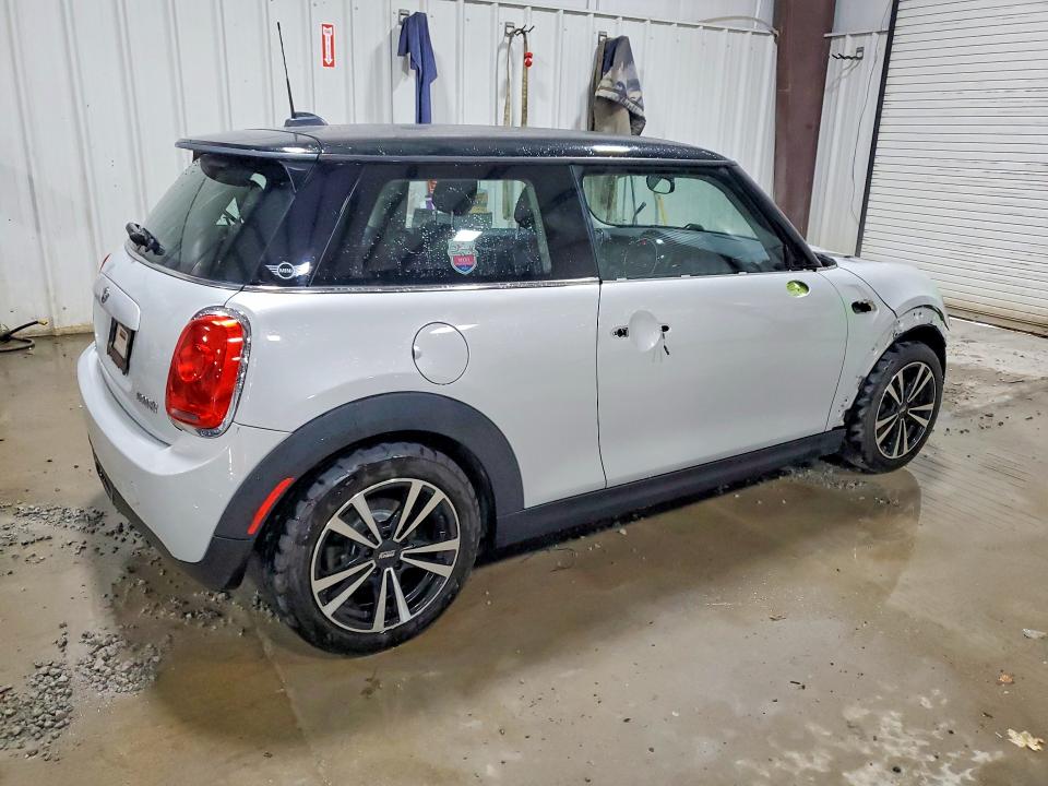 Photo 3 from auction – 2014 MINI COOPER with VIN WMWXM5C55ET972932