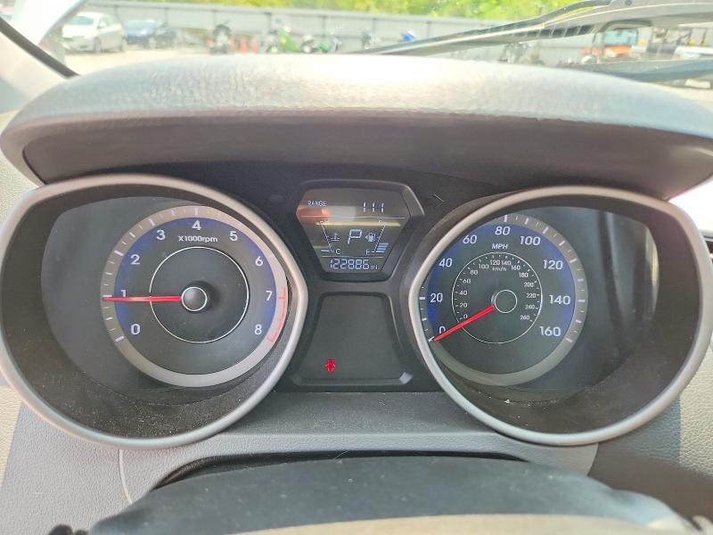 Photo 9 from auction – 2016 HYUNDAI ELANTRA with VIN KMHDH4AE1GU545683