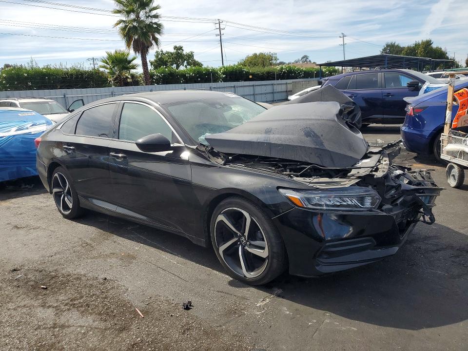 Снимка 4 от търг – 2019 HONDA ACCORD с VIN 1HGCV1F15JA250657
