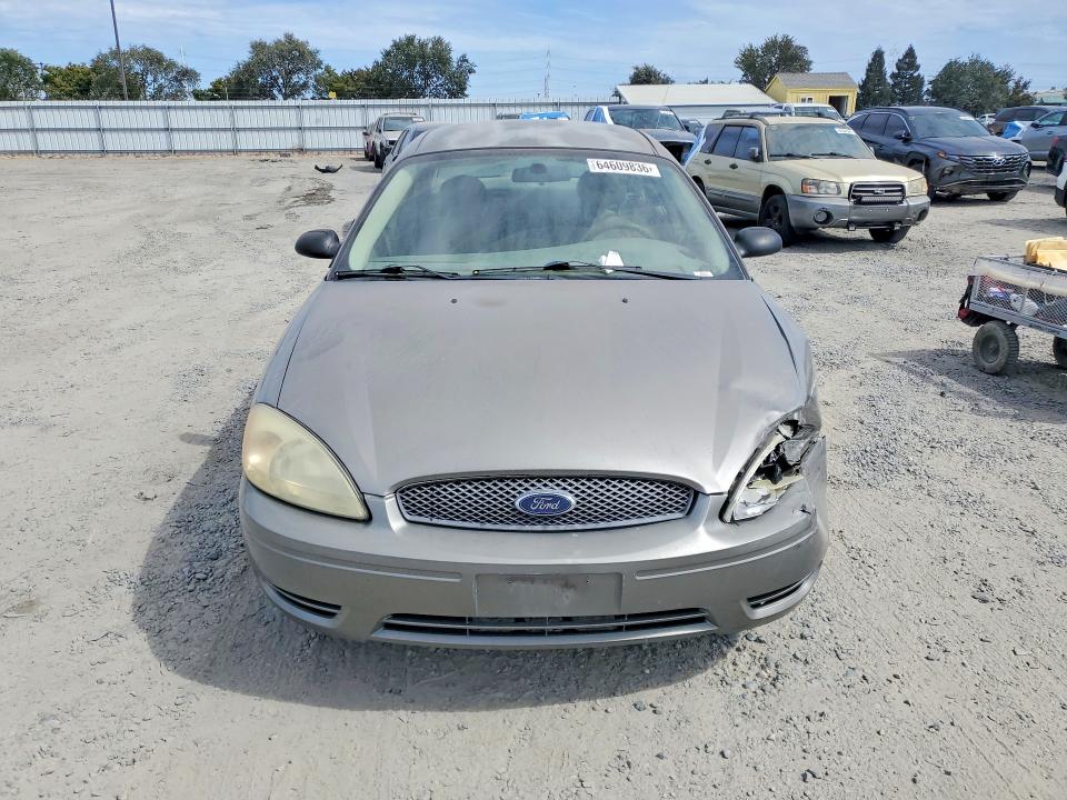 Photo 5 from auction – 2004 FORD TAURUS with VIN 1FAFP53U24A129395