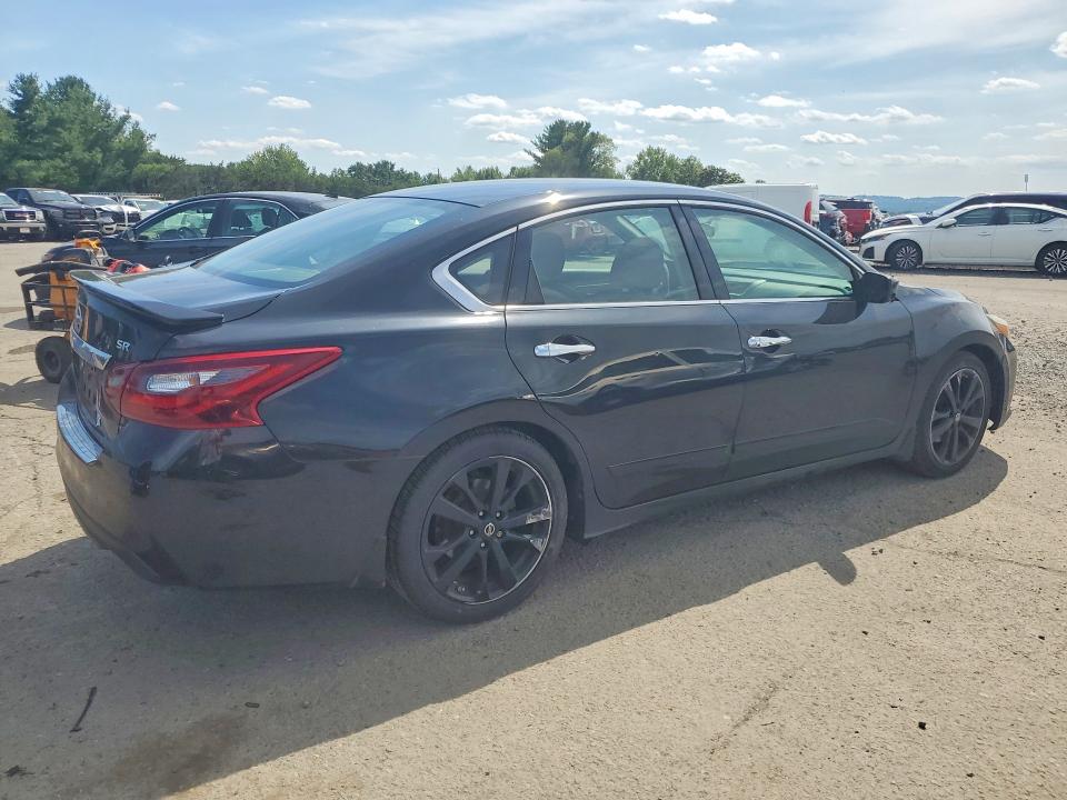 Photo 3 from auction – 2017 NISSAN ALTIMA with VIN 1N4AL3AP4HC173898