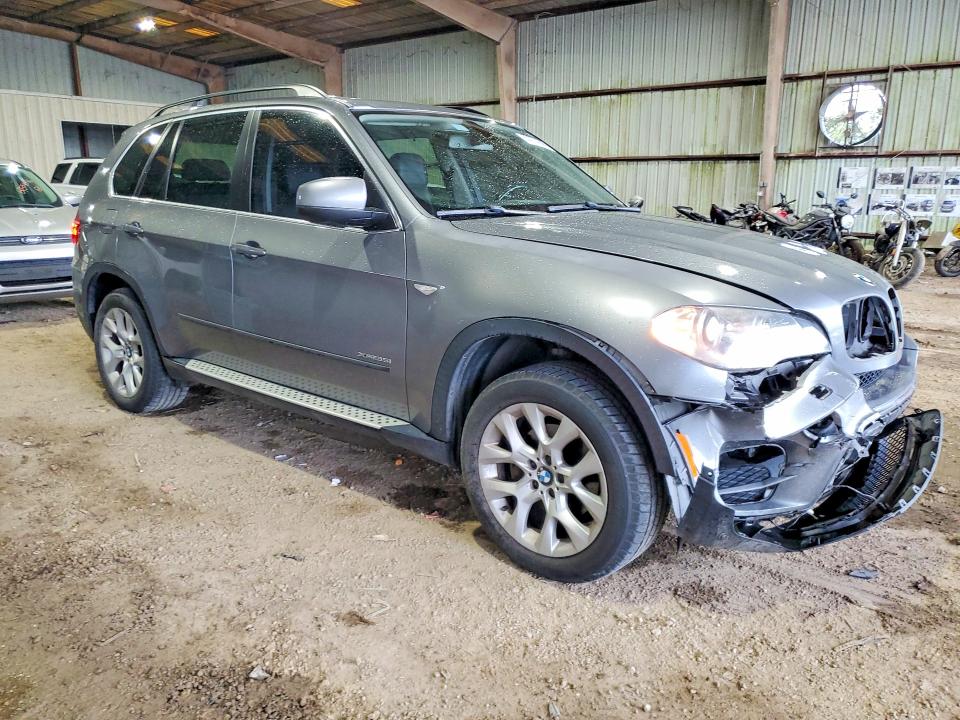 Photo 4 from auction – 2013 BMW X5 with VIN 5UXZV4C58D0E03223