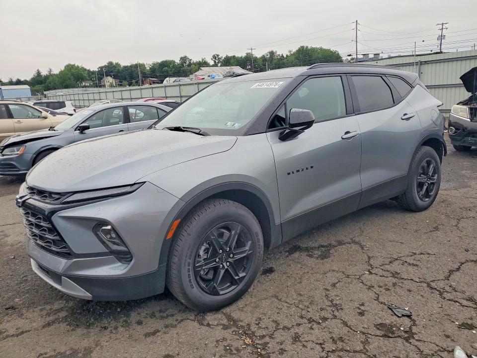 Photo 1 from auction – 2025 CHEVROLET BLAZER with VIN 3GNKBHR42SS271085