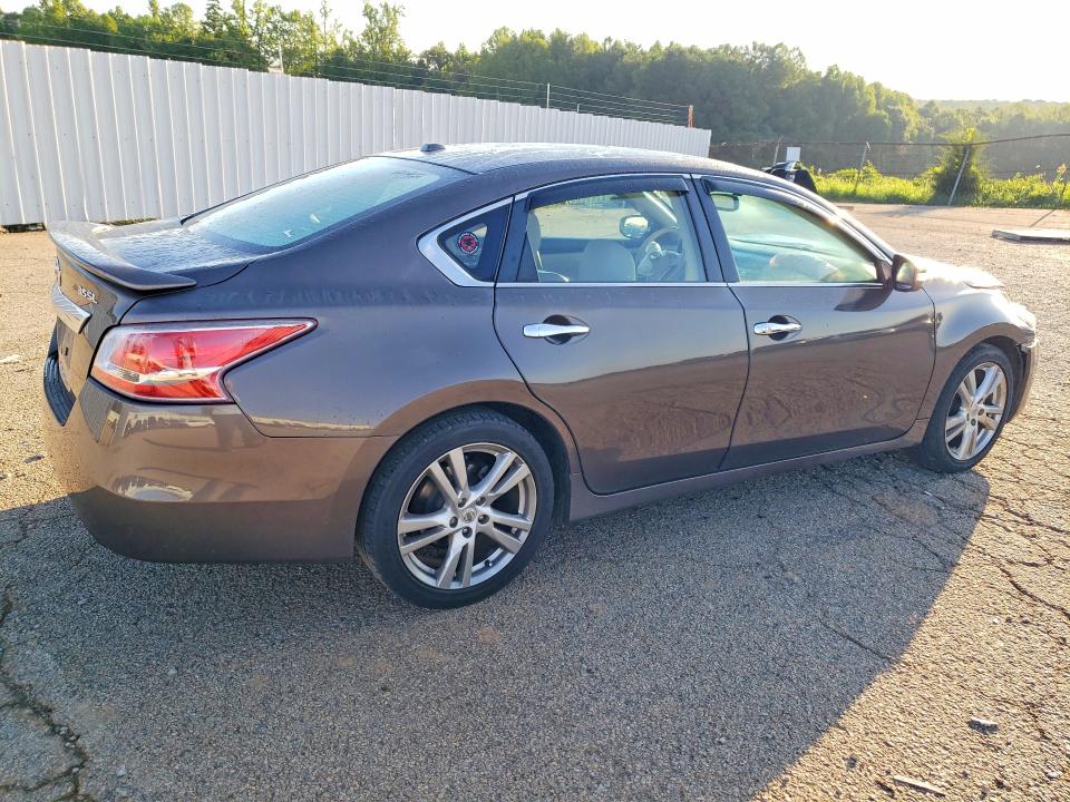 Photo 3 from auction – 2013 NISSAN ALTIMA with VIN 1N4BL3AP0DC240768