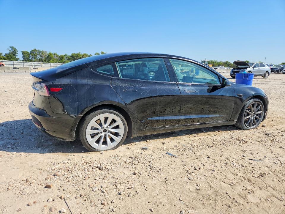 Photo 3 from auction – 2022 TESLA MODEL 3 with VIN 5YJ3E1EA8NF372443
