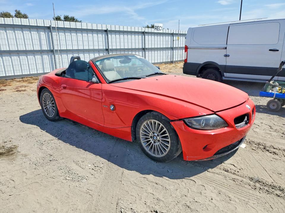 Photo 4 from auction – 2004 BMW Z4 with VIN 4USBT53424LU06291