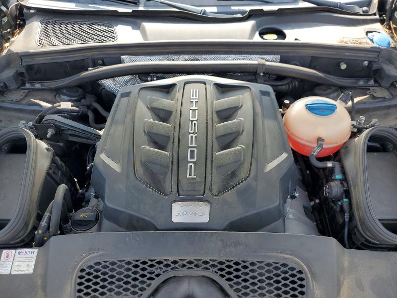 Photo 12 from auction – 2018 PORSCHE MACAN with VIN WP1AB2A5XJLB33335