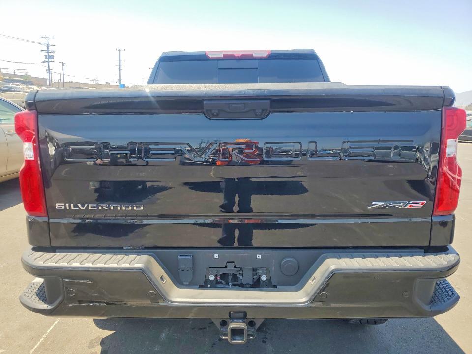 Photo 6 from auction – 2025 CHEVROLET SILVERADO with VIN 3GCUKHE85SG162889