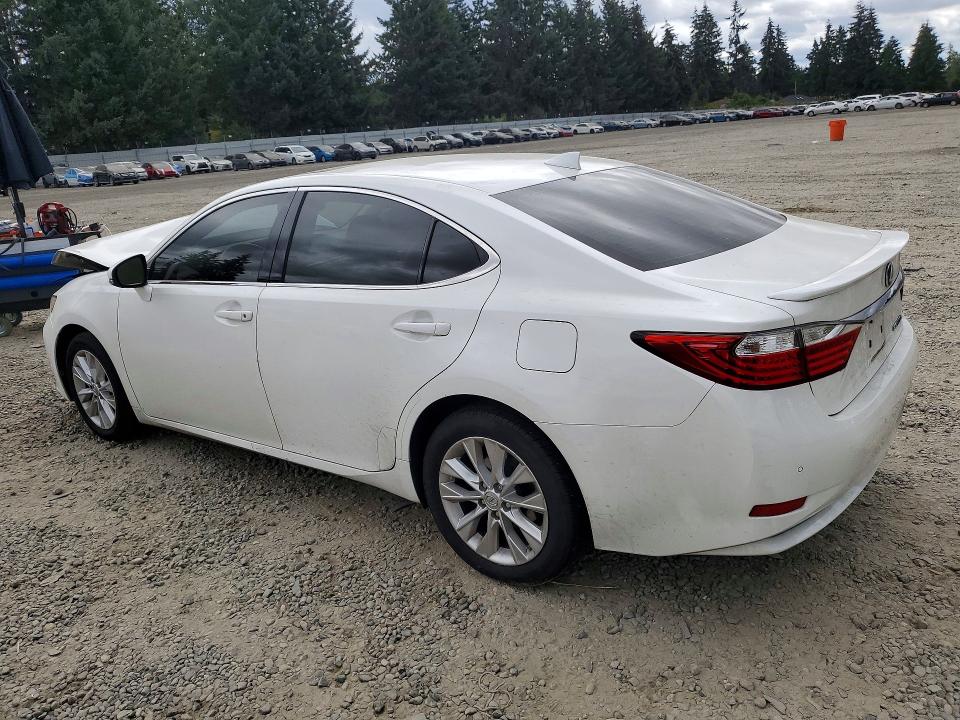 صورة رقم 2 من المزاد - 2015 LEXUS ES مع VIN JTHBW1GG7F2096561