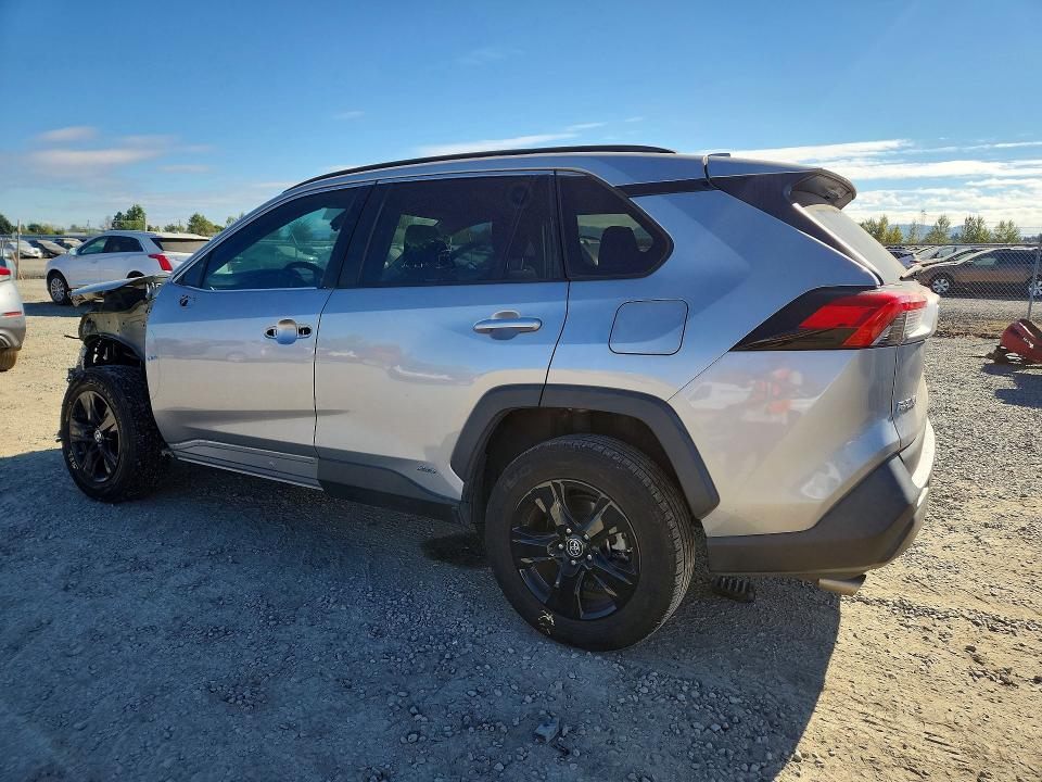 Zdjęcie 2 z aukcji – 2021 TOYOTA RAV4 z VIN 2T3M6RFV2MW003796