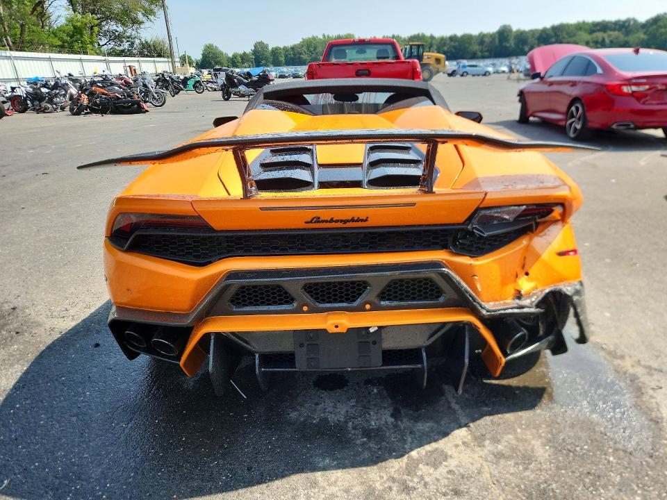 Zdjęcie 6 z aukcji – 2017 LAMBORGHINI HURACAN z VIN ZHWUR1ZF2HLA05614
