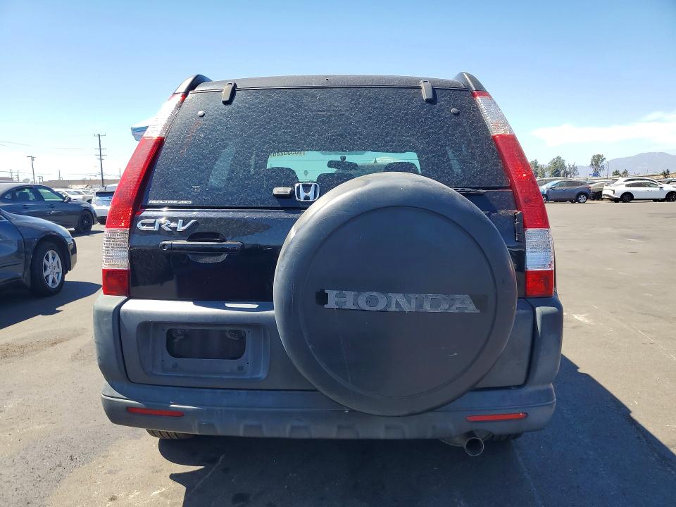 Photo 6 from auction – 2005 HONDA CR-V with VIN JHLRD78815C000256