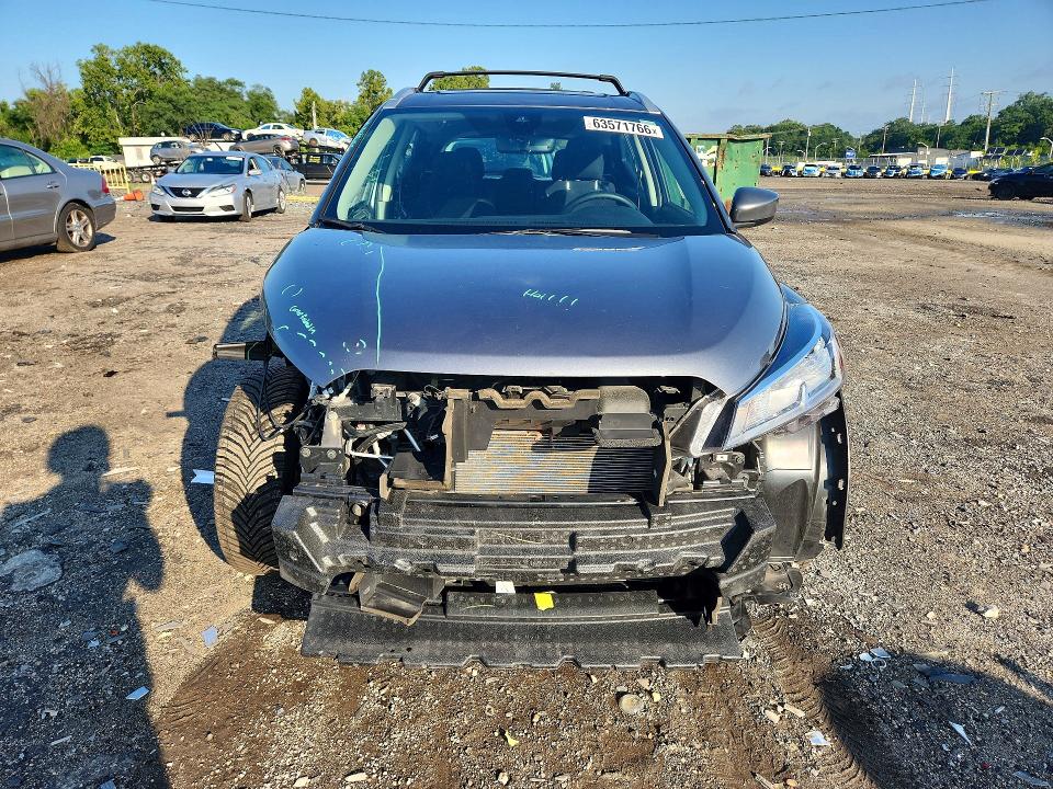 Photo 5 from auction – 2022 NISSAN KICKS with VIN 3N1CP5CV4NL515710
