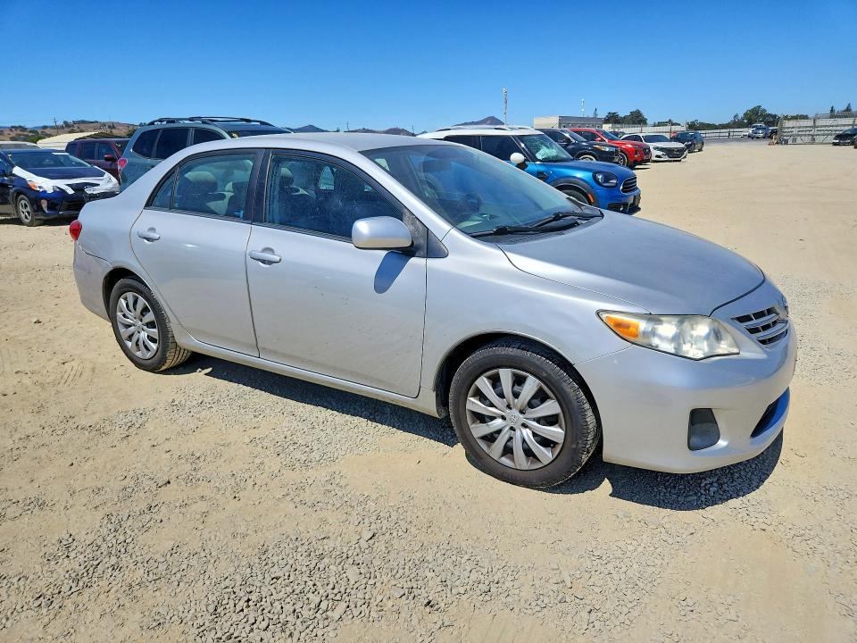 Photo 4 from auction – 2013 TOYOTA COROLLA with VIN 2T1BU4EE2DC946234