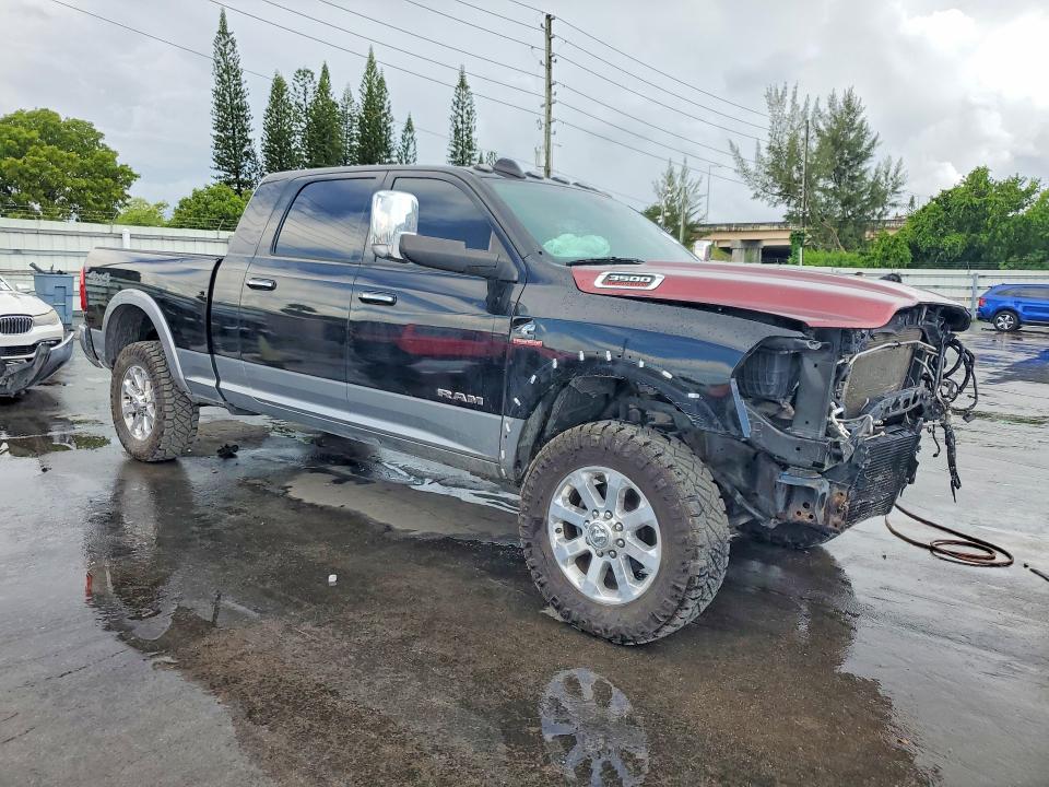 Photo 4 from auction – 2021 RAM 2500 with VIN 3C6UR5NL4MG658579