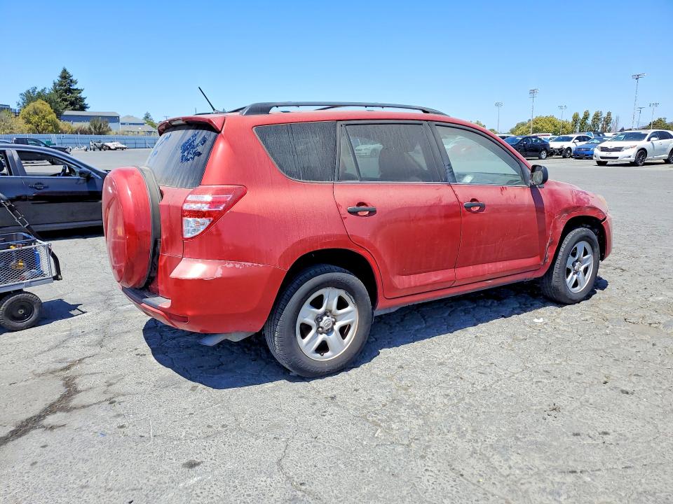Photo 3 from auction – 2011 TOYOTA RAV4 with VIN 2T3ZF4DVXBW066413