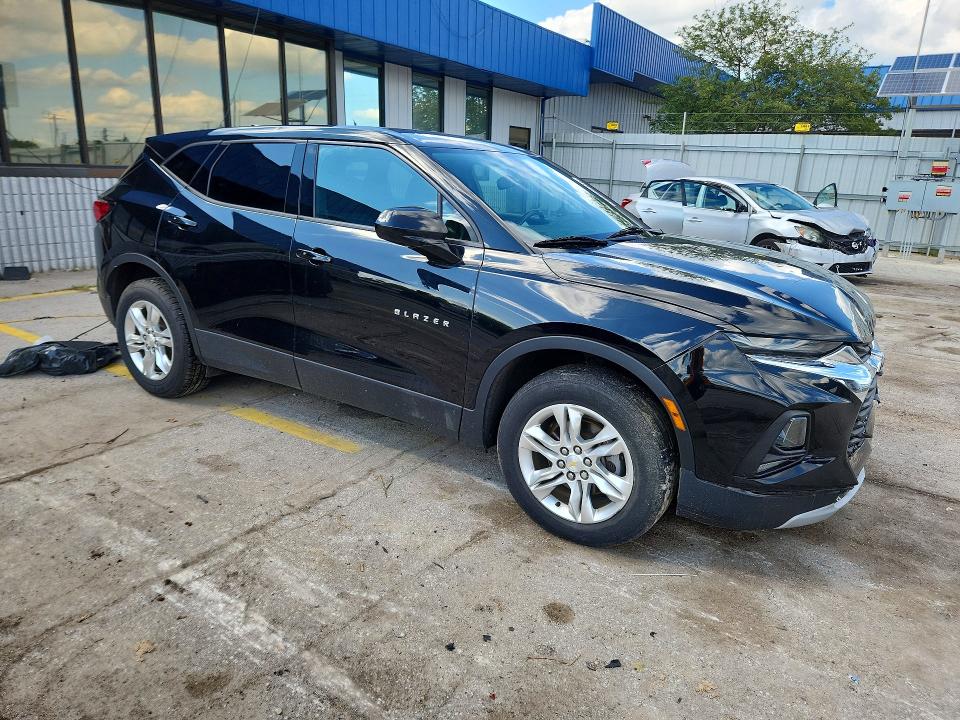Снимка 4 от търг – 2020 CHEVROLET BLAZER с VIN 3GNKBHRSXLS662128