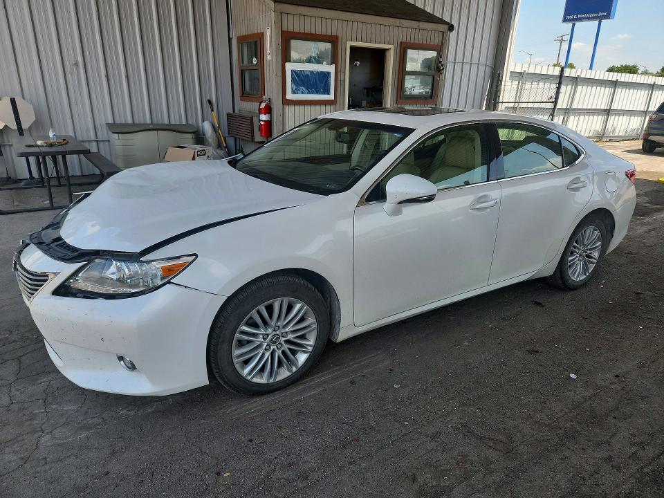 LEXUS ES 2015 with VIN JTHBK1GG6F2194010 - Photo from auction