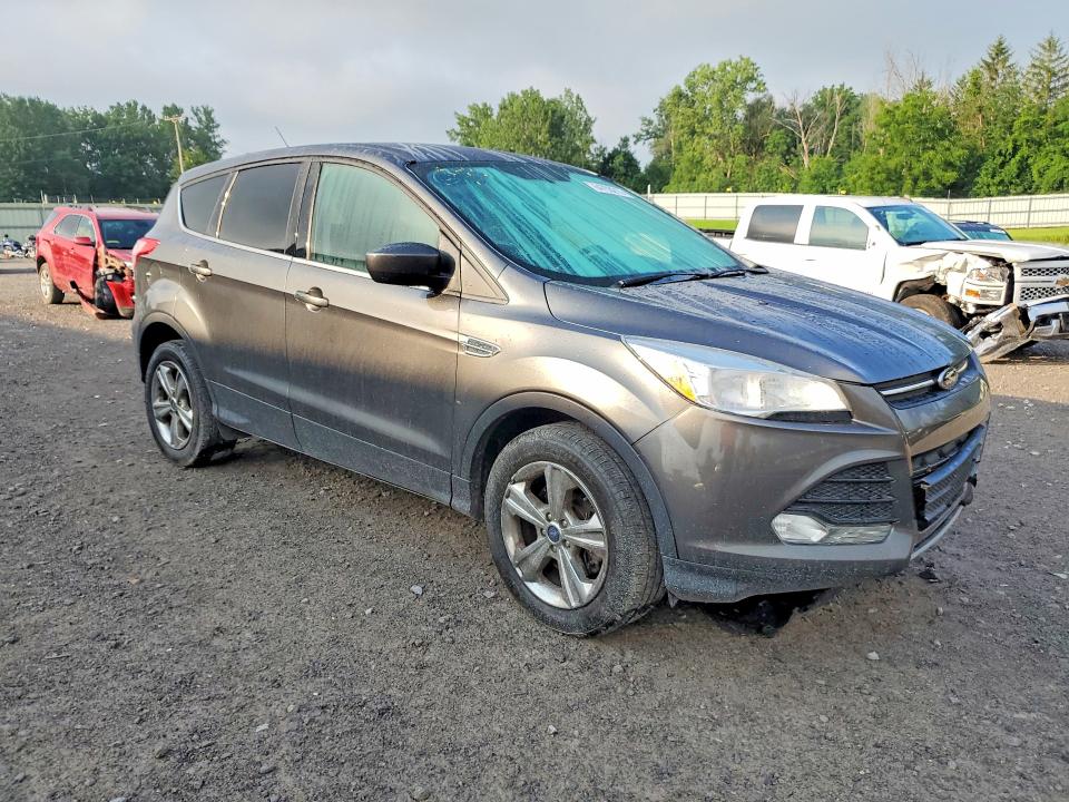 Photo 4 from auction – 2016 FORD ESCAPE with VIN 1FMCU9G92GUA22817