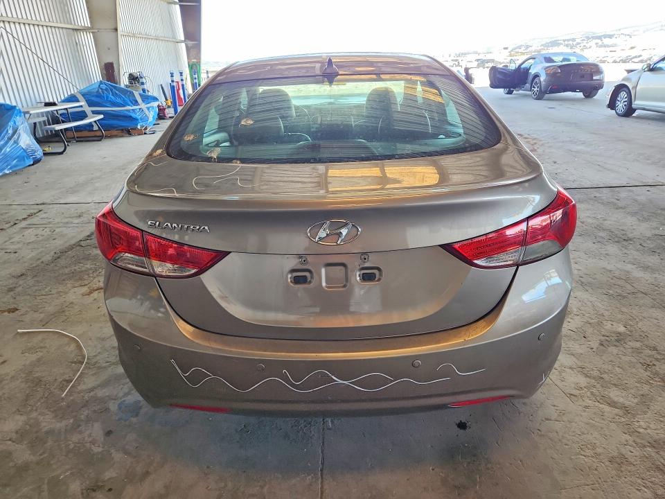 Photo 6 from auction – 2012 HYUNDAI ELANTRA with VIN 5NPDH4AE4CH071592