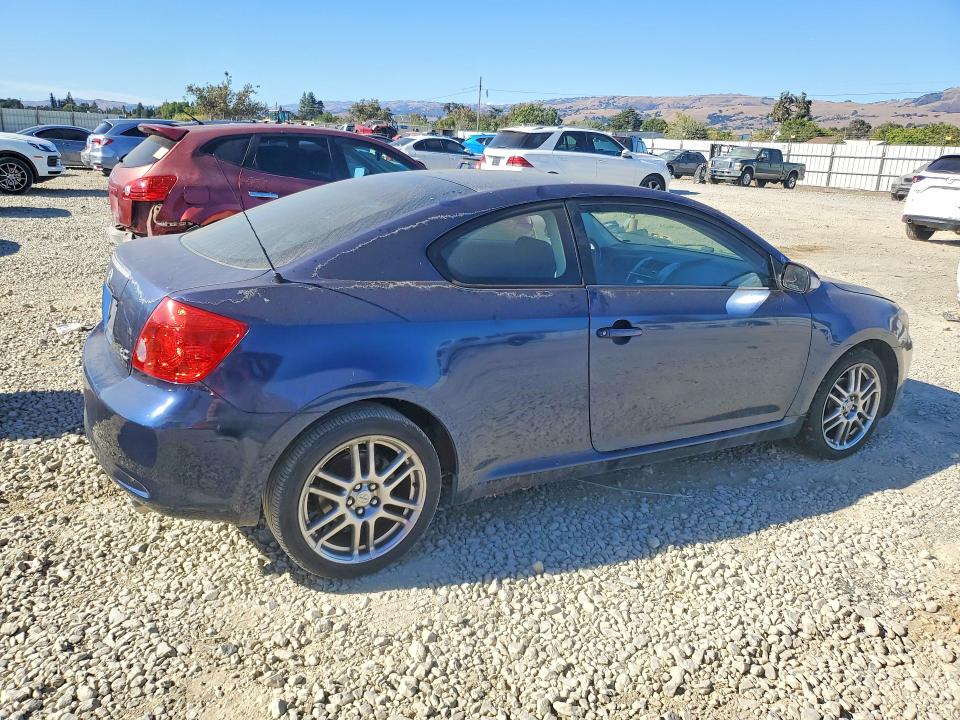 Photo 3 from auction – 2005 SCION TC with VIN JTKDE177350008072