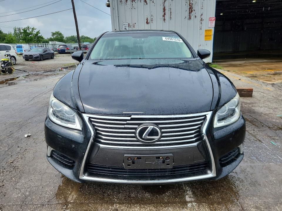 Photo 5 from auction – 2014 LEXUS LS with VIN JTHCL5EF9E5022098