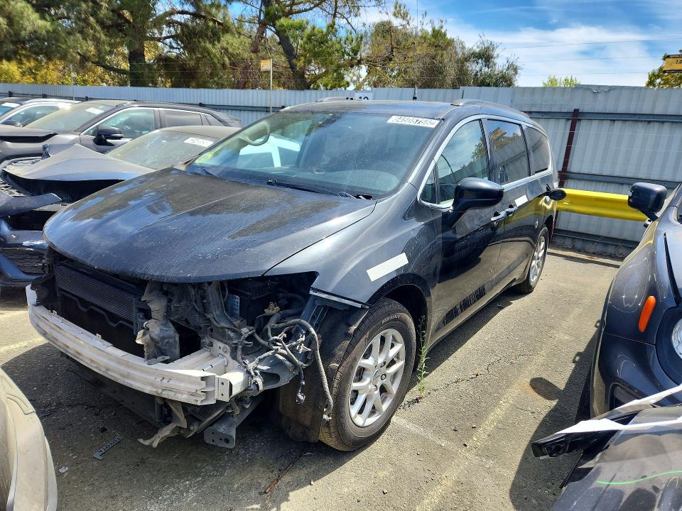 CHRYSLER VOYAGER 2021 with VIN 2C4RC1DG7MR516265 - Photo from auction