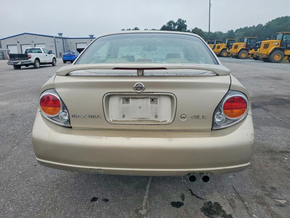 Photo 6 from auction – 2003 NISSAN MAXIMA with VIN JN1DA31A33T440792
