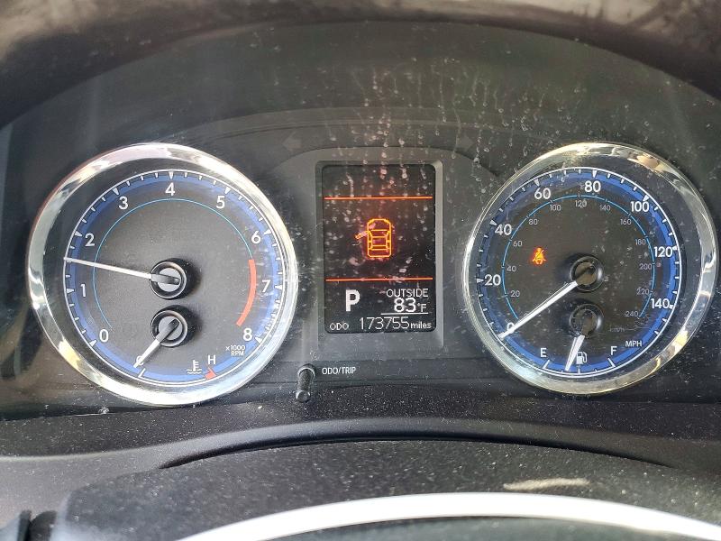 Photo 9 from auction – 2018 TOYOTA COROLLA with VIN 5YFBURHE3JP811736