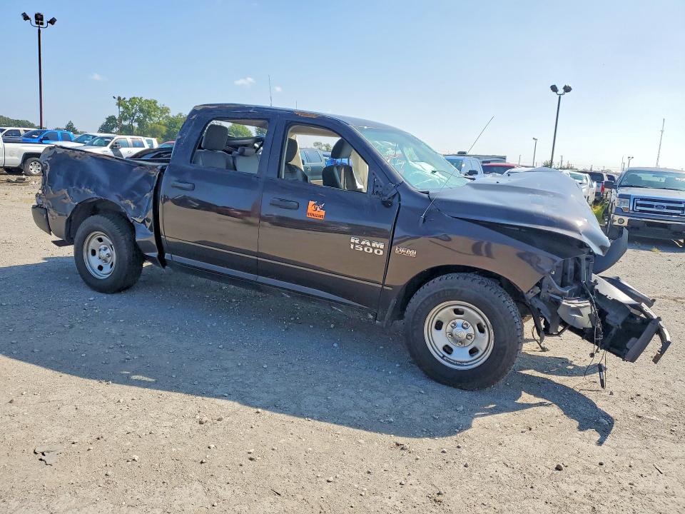 صورة رقم 4 من المزاد - 2016 RAM 1500 مع VIN 1C6RR7XT8GS393029