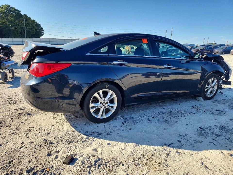 Photo 3 from auction – 2013 HYUNDAI SONATA with VIN 5NPEC4AC9DH665386