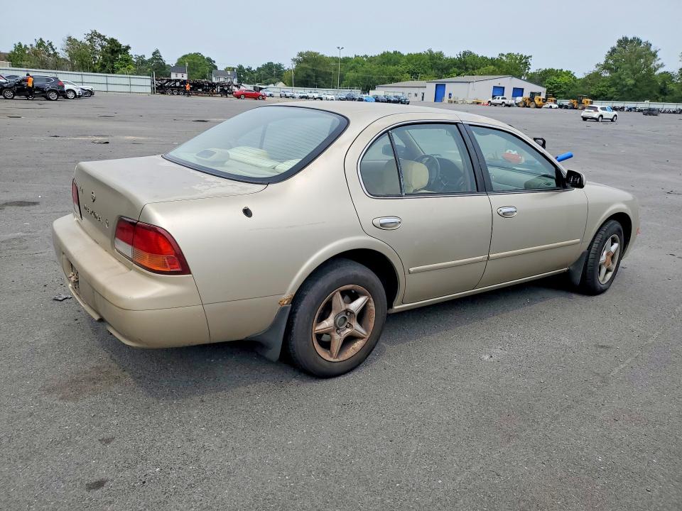 صورة رقم 3 من المزاد - 1999 NISSAN MAXIMA مع VIN JN1CA21D9XM407604